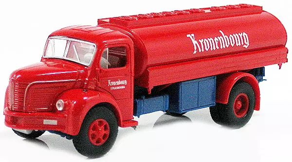 Camion citerne Berliet GLR 8 "KRONENBOURG" (1949-1963).