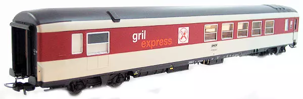 Grill Express type Vru rouge/blanc livrée corail avec logo encadré