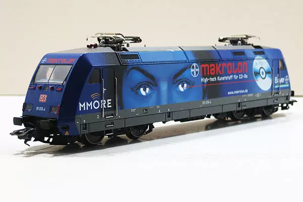 Locomotive électrique série "MAKROLON" livrée bleue