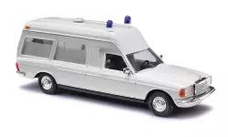 Ambulance Mercedes Benz Miesen en Kit Busch 60221 - HO 1/87 - livrée blanche