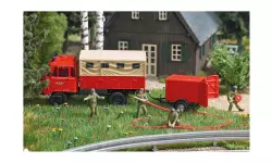 Équipe de pompiers et accessoires - HO 1/87 - BUSCH 7960