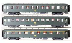 Set of 3 OCEM ex-transatlantic cars with green delivery, grey chassis, green roof, UIC marking