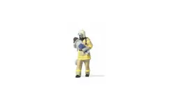 Pompier uniforme beige secourant un enfant PREISER 28252 - HO 1/87