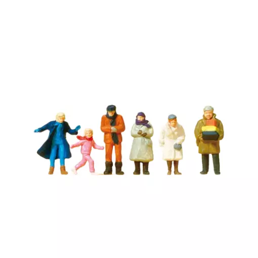Passers-by in winter clothing
