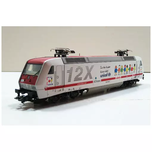 Locomotive électrique BR128 série "12X UNICEF" livrée blanche