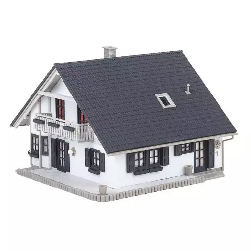 Maison individuelle rénovée crépis blanc et toit anthracite HO 1/87