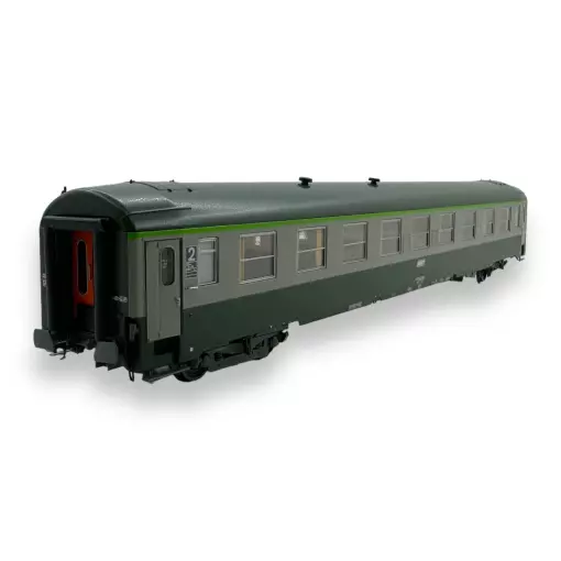 Une voiture voyageur UIC B9 ex-A9 Vert/Gris - REE MODELES VB309 - SNCF - HO 1/87