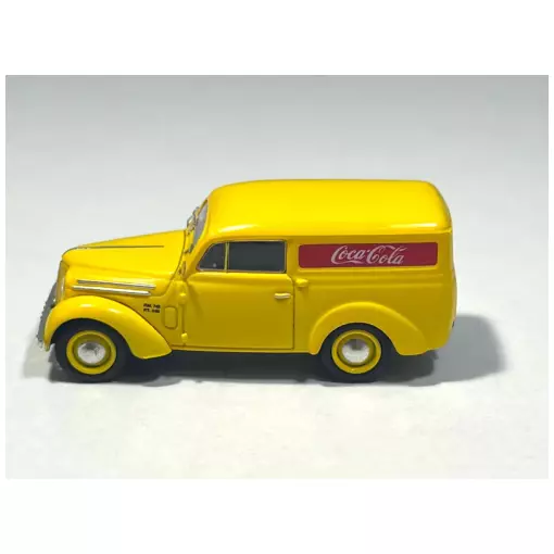 Voiture Renault Juvaquatre Jaune "COCA-COLA" - REE CB 206 - HO 1/87 