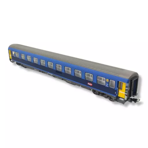 VTU coral car from the "LUNEA" depot, blue livery with dark blue line and yellow doors