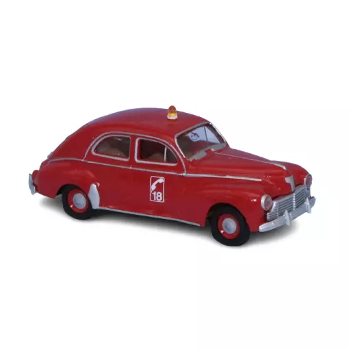 Voiture Peugeot 203 berline "pompiers 18" rouge - Brekina 92991 - HO 1/877