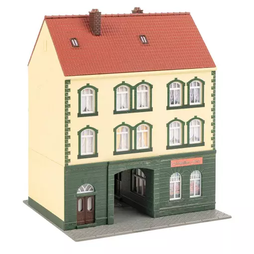 Stadthaus mit Laden FALLER 130628 HO 1/87 EP III - 136x125x174mm