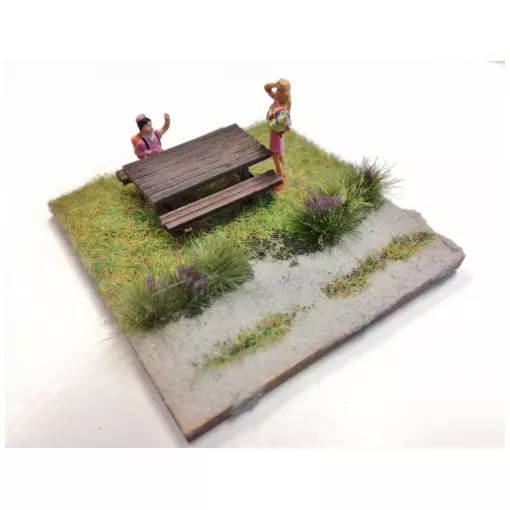 Lot de 5 tables de pique nique - Bois Modélisme - HO 1/87 