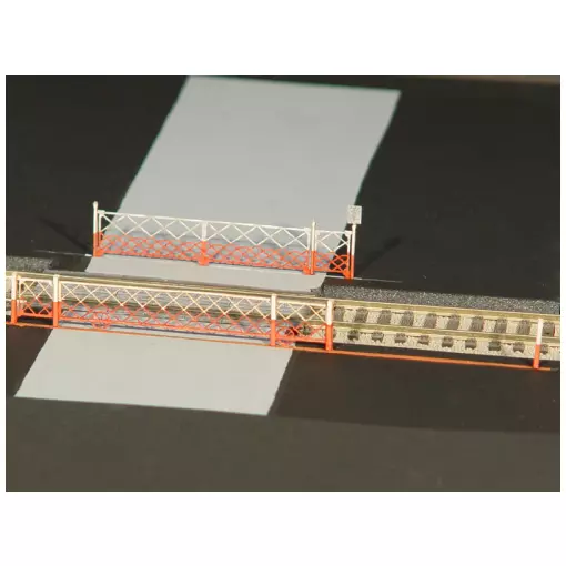 2 Barrières PN Roulantes + 2 Pivotantes - Régions et Compagnies VOI004 - HO 1/87
