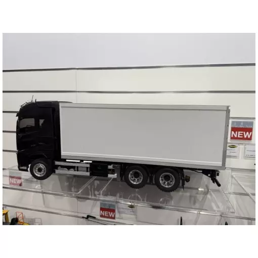 Camion Volvo avec remorque - Carson 500907732 - 1/14