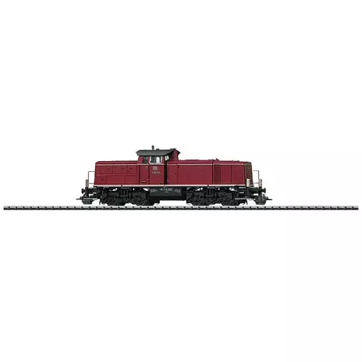 BR V 90 diesel locomotive in burgundy red livery