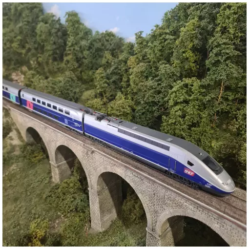 【TRIX】TGV Duplex V150 (HOゲージ) TGV Duplex V 150 High-Speed Train | Trix Websites