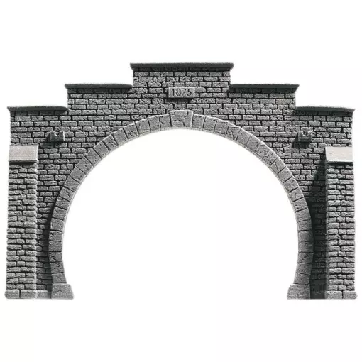 Entrada del túnel / 12,2X 8,4 cm