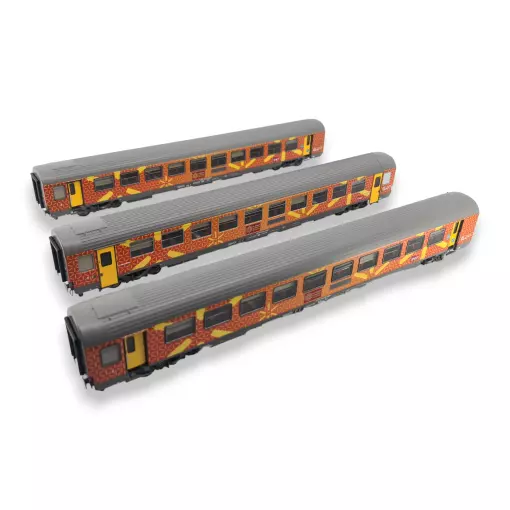 Set of 3 Languedoc Roussillon Carmillon VTU Coaches - LS MODELS 41210 - HO - SNCF - EP VI