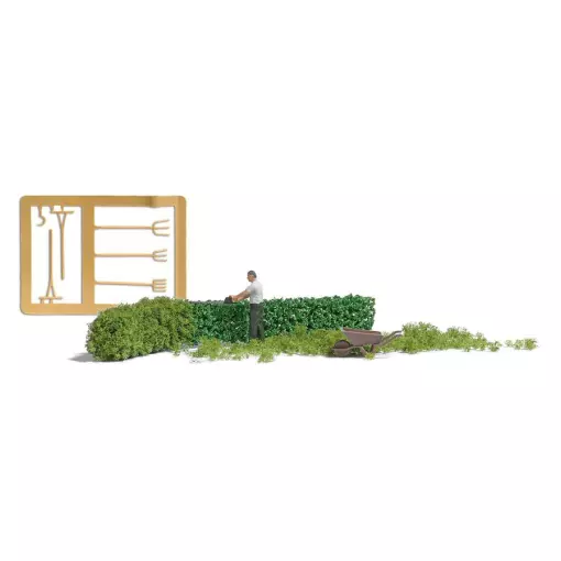 Hedge trimming scene, with character, hedge and tools BUSCH 7974 - HO 1/87