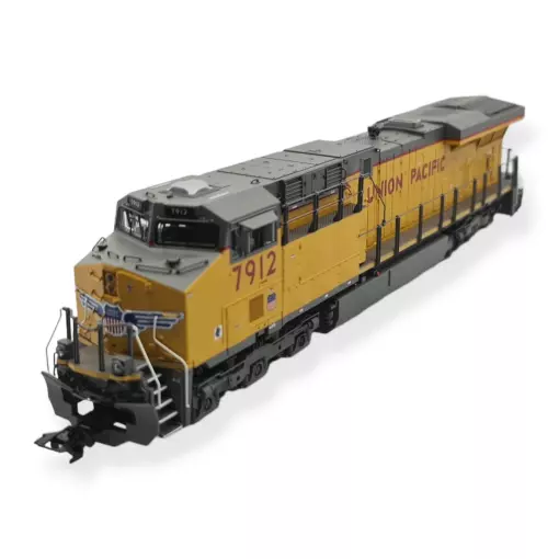 Locomotiva diesel-elettrica GE ES44AC TRIX 25441 - Union Pacific Railroad - Fumogeno DCC SON
