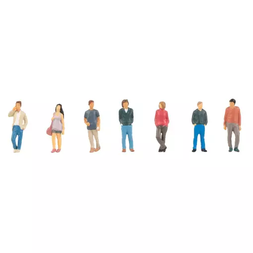 Set of 7 figures standing in the street - Faller 151661 - HO 1/87