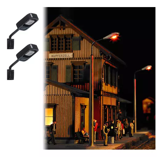 Deux luminaires muraux avec réflecteurs noirs Busch 4132 - HO & TT -