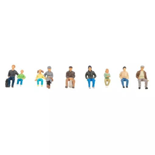 Set di 9 figure sedute, adulti e bambini Faller 151663 - HO : 1/87