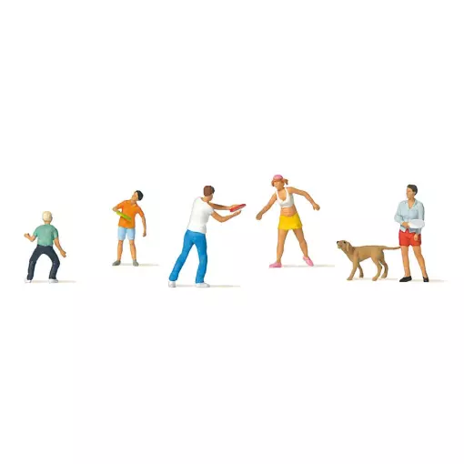 Lot de 5 personnages en loisir en plein air avec un chien Preiser 10696 - HO : 1/87