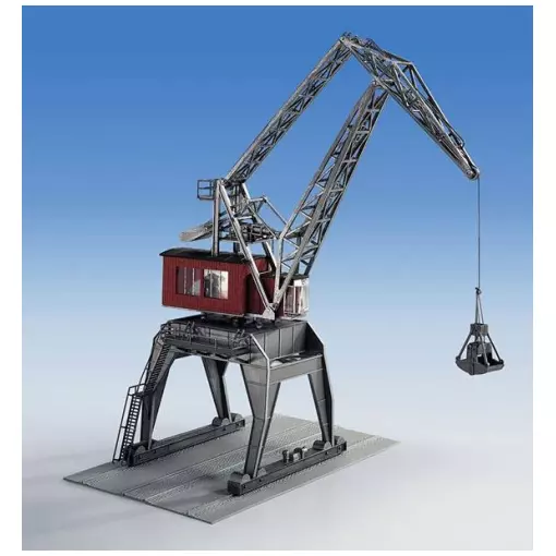 Harbour crane for loading and unloading