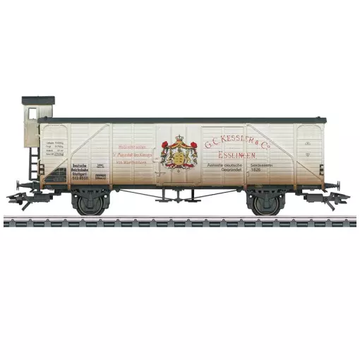Covered freight wagon