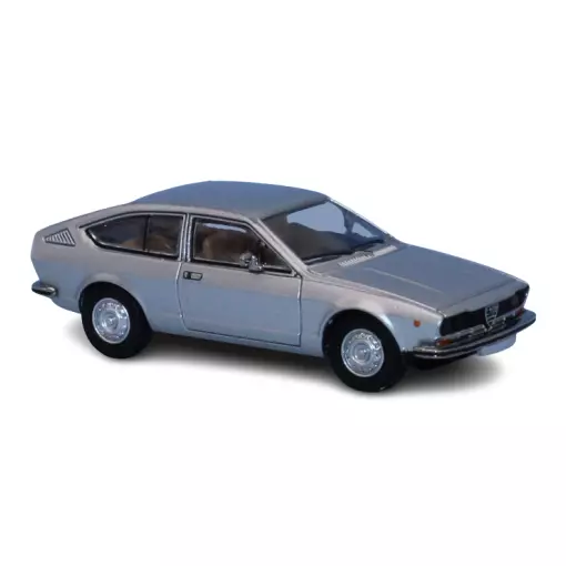 Alfa Romeo Alfetta GT, grigio argento, 1974 - PCX87 870425 - HO 1/87
