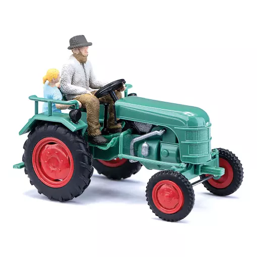 Kramer tractor with 2 figures - Busch 40072 - HO 1/87