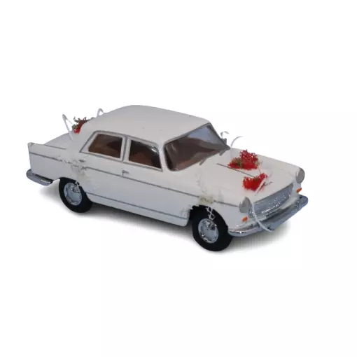 White Peugeot 404 "bride and groom's car" - SAI 2333 - HO 1/87