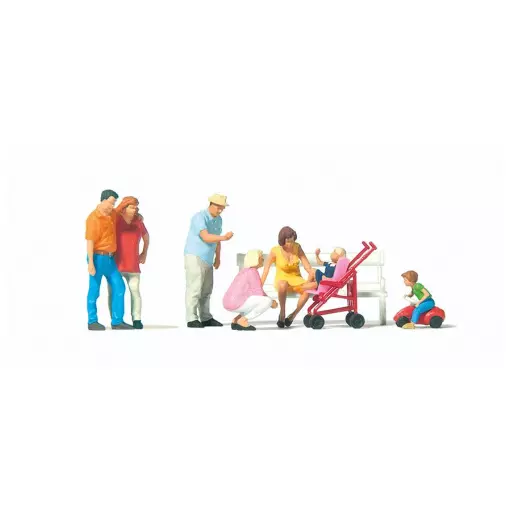 Set of 7 family figures with accessories Preiser 10695 - HO: 1/87