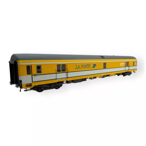 Voiture postale PA UIC livrée jaune/blanche toit gris, bogies Y24X - LS Models 40429 - HO 1/87 - SNCF - Ep IV - 2R