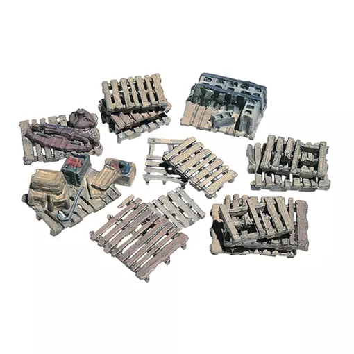 Assortment of 15 decorative elements