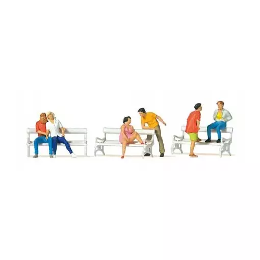 Set of 6 figures sitting on a public bench Preiser 10739 - HO : 1/87