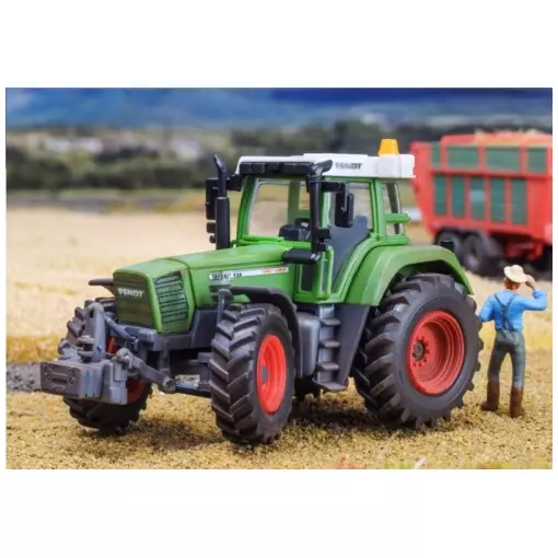 Fendt 926 tractor unit
