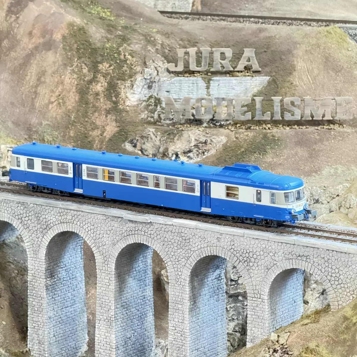 Autorail diesel X-2816 | REE Modèles MB163SAC | HO 1/87 Autorail diesel X-2816 | REE Modèles MB163SAC | HO 1/87