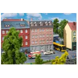 Town house with office FALLER 130627 - HO 1/87 - Ep III - 145x145x201mm