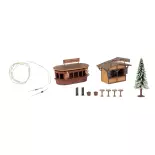  2 Stands de marché de Noël avec sapin de Noël illuminé - FALLER 134006