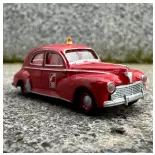 Peugeot 203 berline "pompiers 18" rouge - Brekina 92991 - HO 1/877