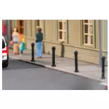 10 Bornes en fer - Faller 180998 - HO 1/87 - Ep.II