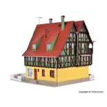 Kit éclairé Café-Bistro aménagé - VOLLMER 43695 - HO 1/87 168x138x155mm