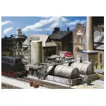 Almacén de aceite con estación diesel y grúa alimentadora - FALLER 120157 - HO 1/87