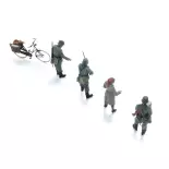 Poste de contrôle de la Wehrmacht & femme à vélo - 4 personnages - ARTITEC 5720007 - 1/72
