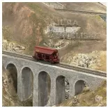 Wagon trémie couvert à 2 essieux brun - Piko 97137 - HO 1/87 - SNCF - Ep V - 2R