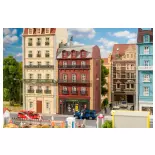 Maison de ville à 4 étages - Faller 130713 - HO 1/87 - EP III - 105 x 111 x 206 mm 