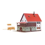 Farmhouse with barn VOLLMER 43721 - HO 1/87