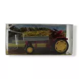 RS09 tractor and platform loaded with hay Busch 210005002 - HO 1/87